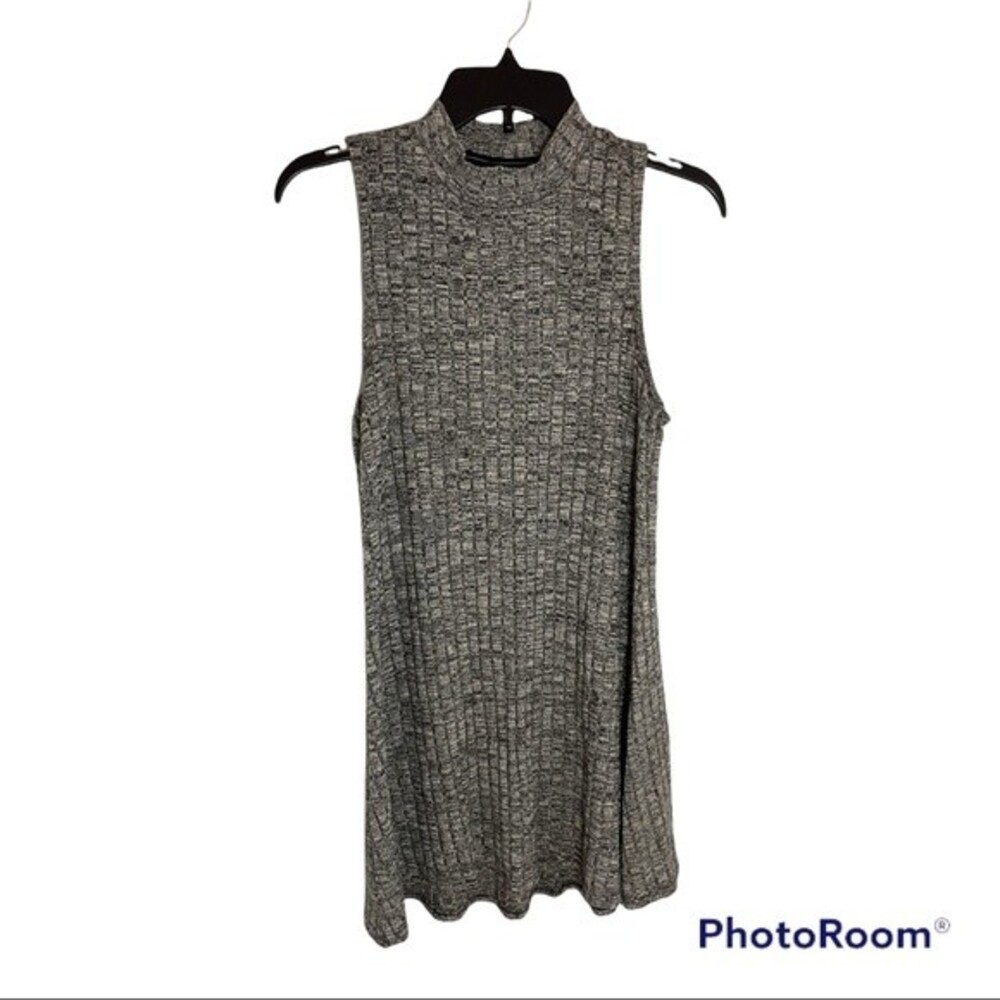 Polly & Esther Sleeveless High Collar Women's Heathered Grey Tunic Size Large